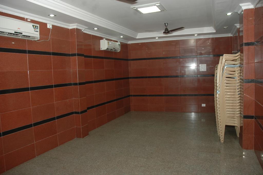ויסאקפאטנם Hotel Vijayabhanu מראה חיצוני תמונה
